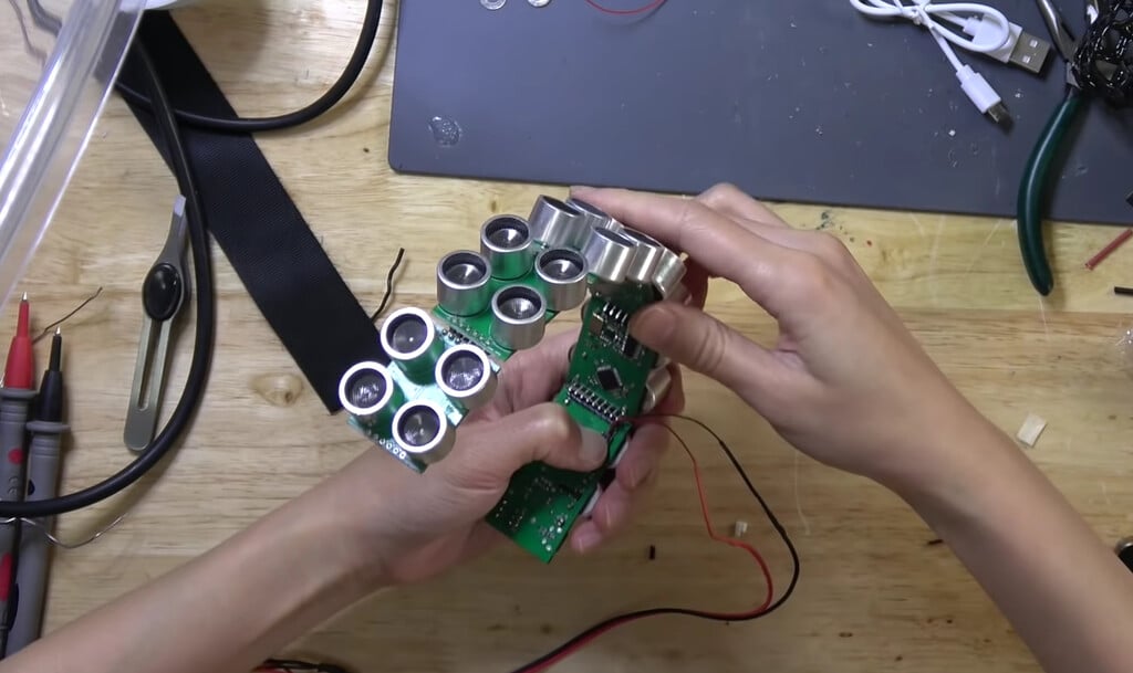 Cyberpunk wearable necklace