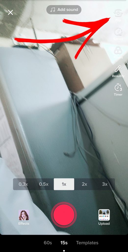 Alternate the front and rear cameras