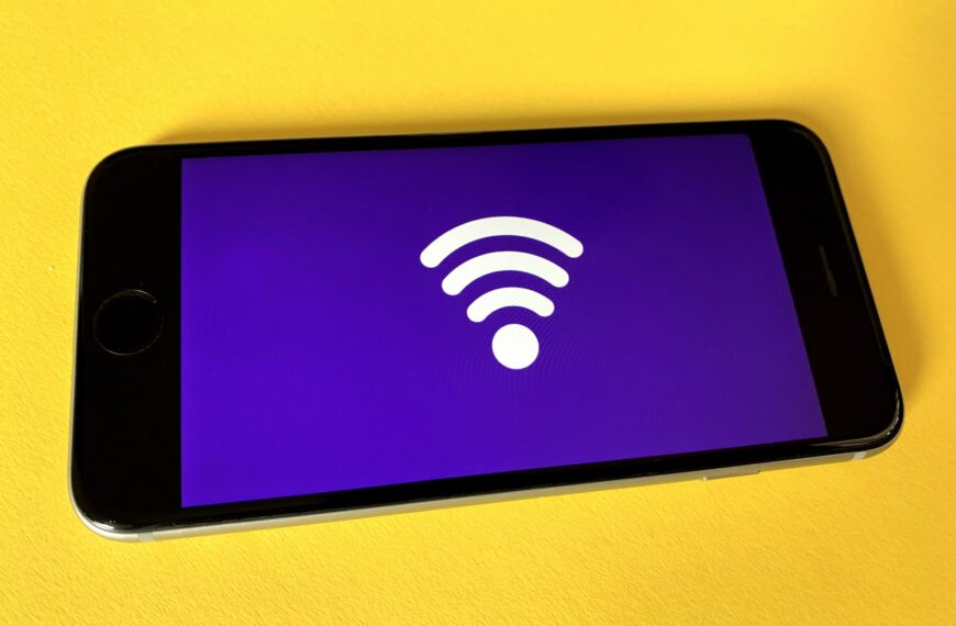 What is WiFi 7 and its advantages over previous versions?