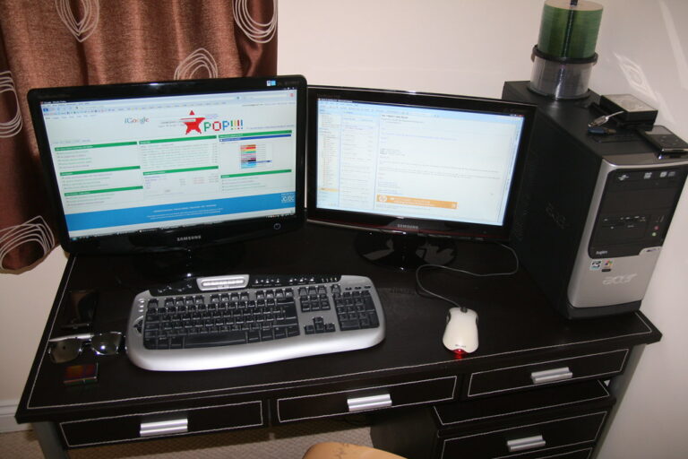 Read more about the article Tricks to set different wallpapers for dual monitors in Windows 11